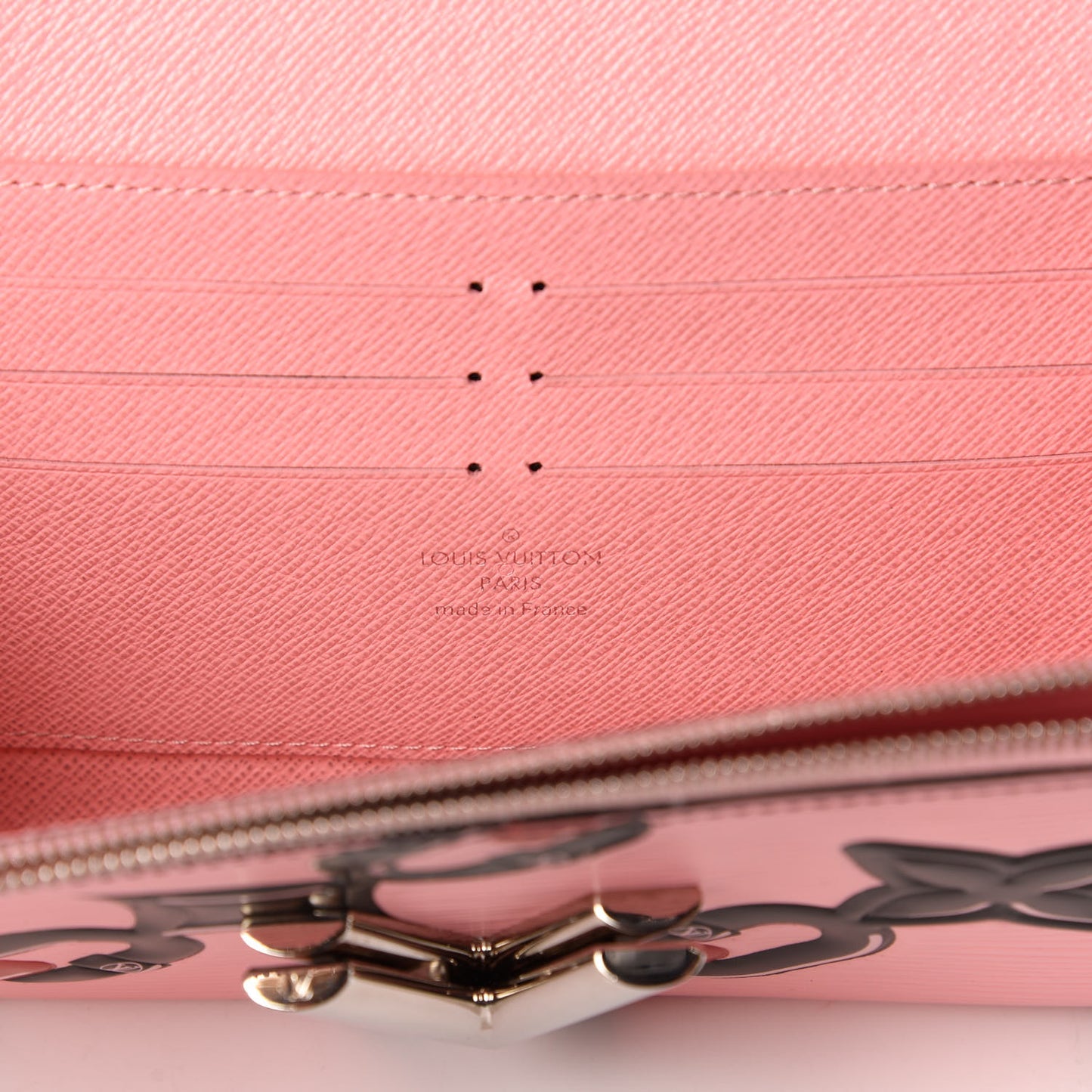 Epi Chain Flower Print Twist Chain Wallet Pink