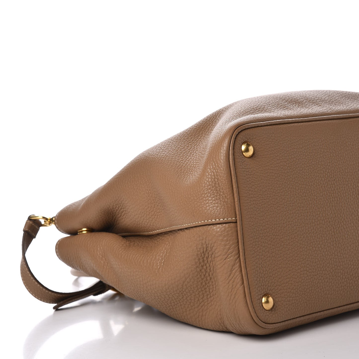 Vitello Daino Tote Sesamo