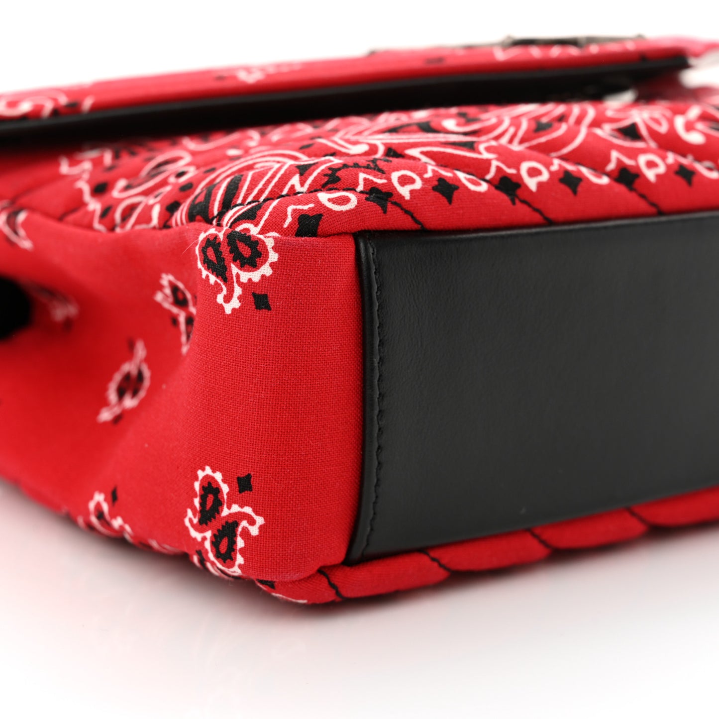 Canvas Bandana Matelasse Chevron Medium College Bag Red