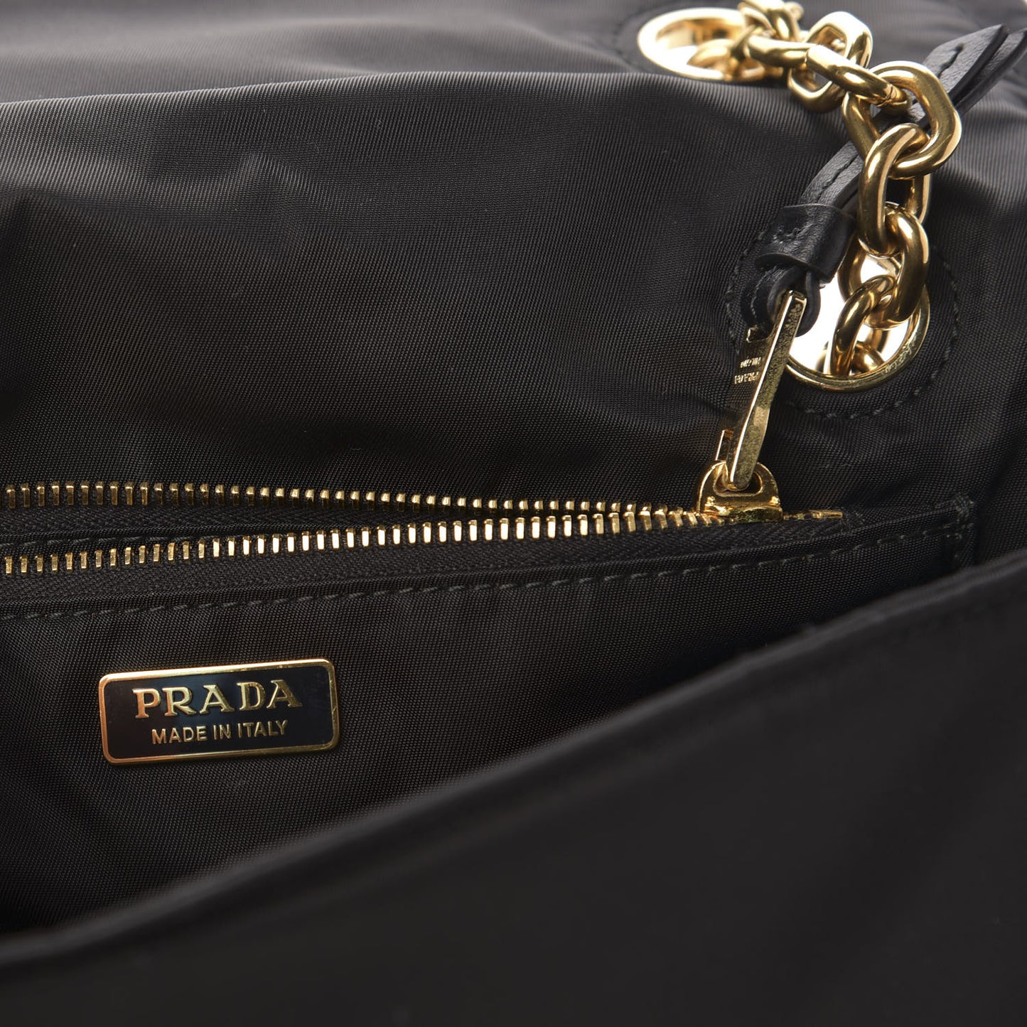 Nylon Tessuto Chain Shoulder Bag Ebano
