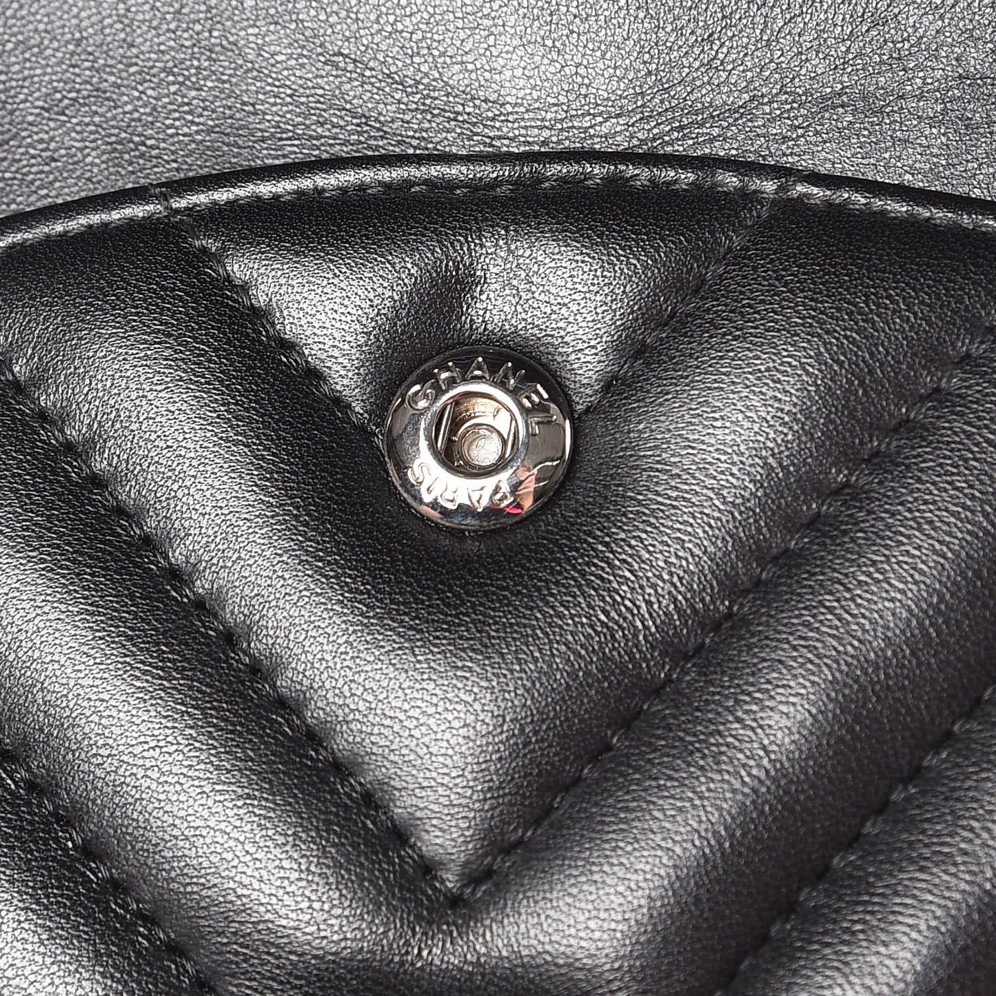 Lambskin Chevron Quilted Medium Double Flap So Black