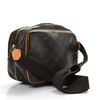 Louis Vuitton Monogram Reporter PM 3 of 8