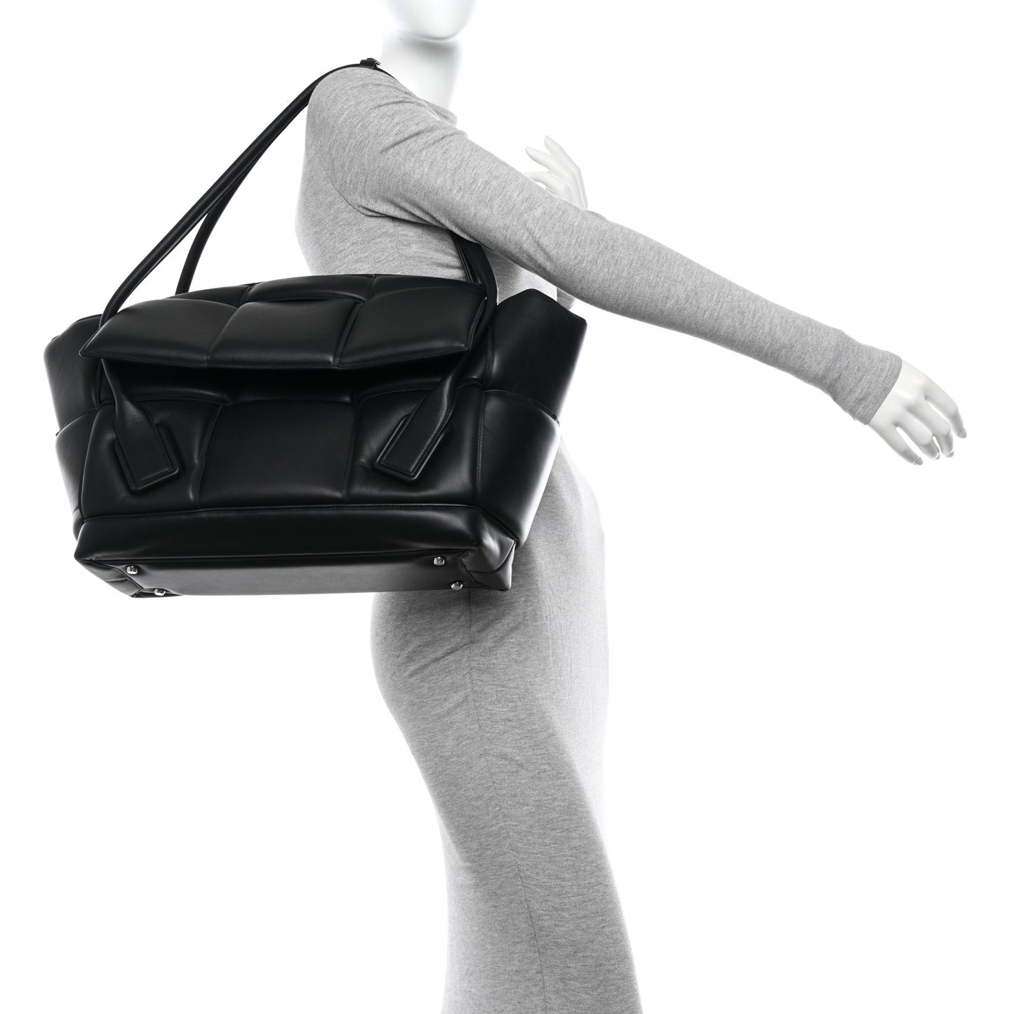 Nappa Maxi Intrecciato Padded Large Arco Black