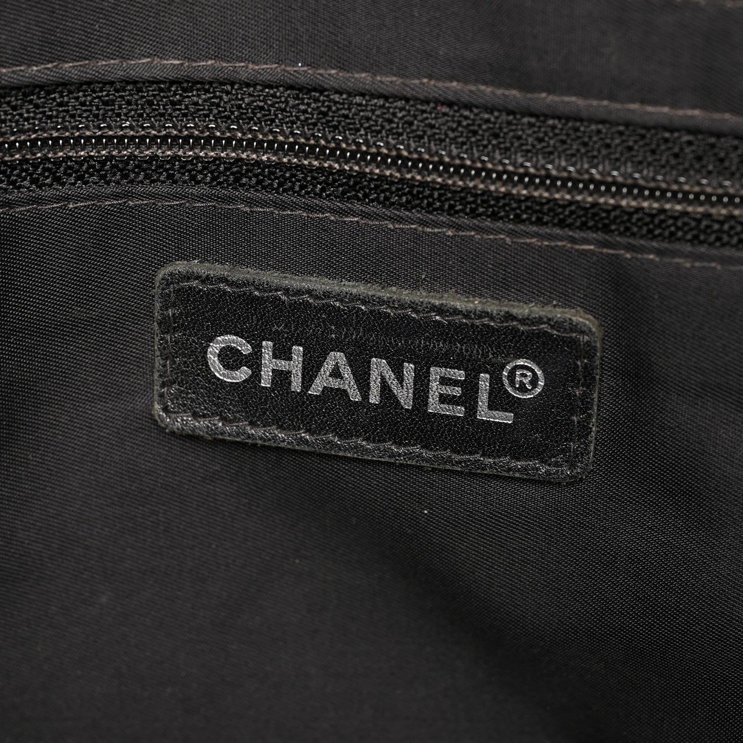 Nylon Medium Travel Tote Black