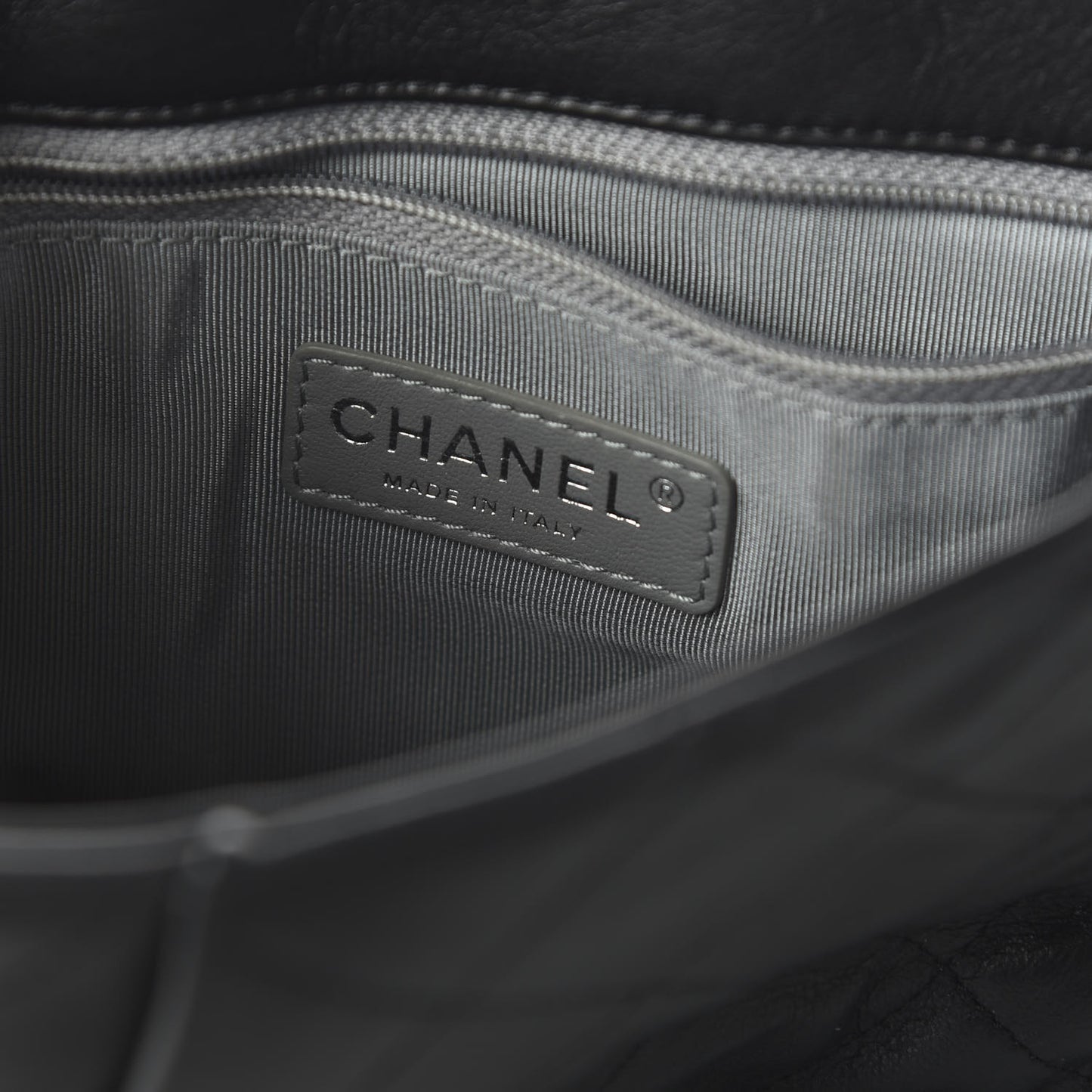 Calfskin Coco Pleats Messenger Flap Black