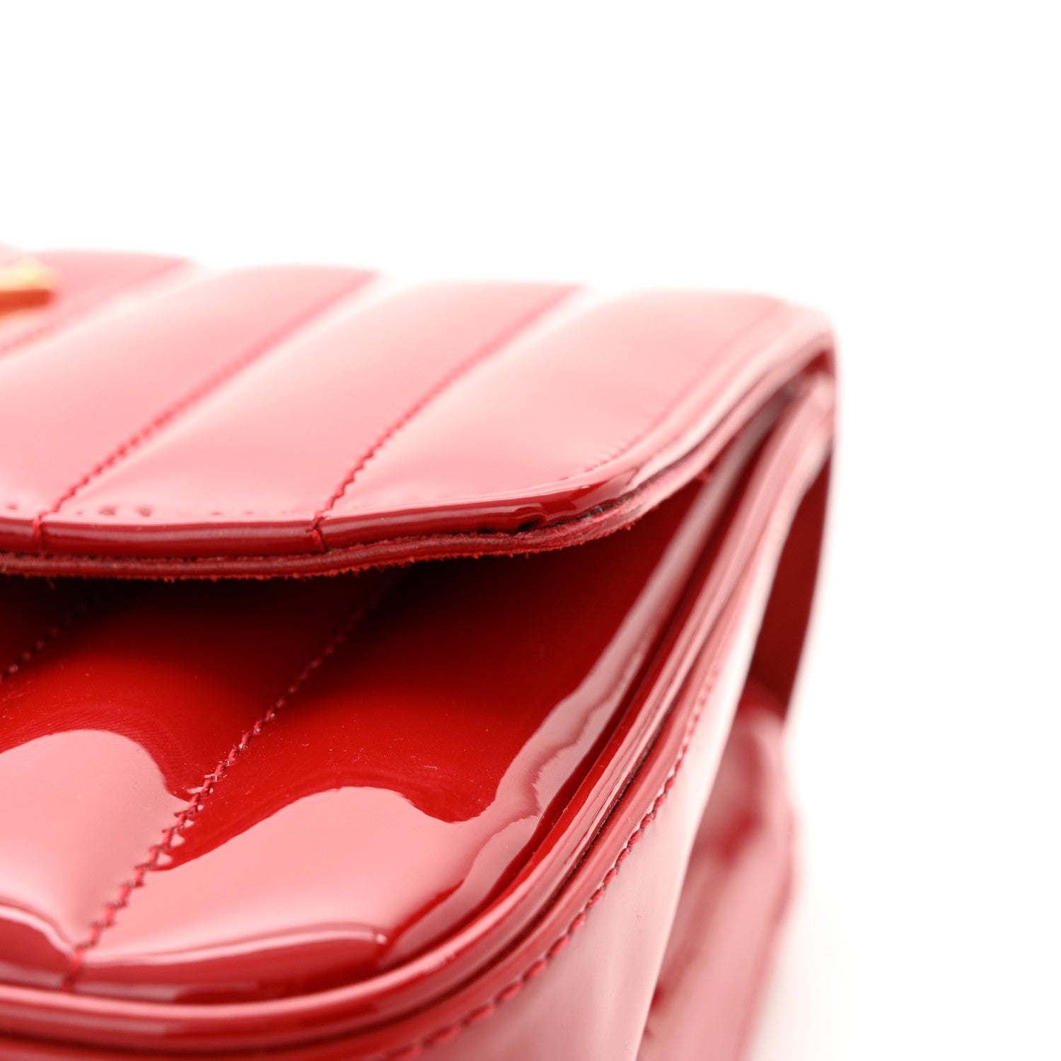 Saint Laurent Patent Calfskin Matelasse Medium Vicky Chain Bag Rouge Eros 12 of 13