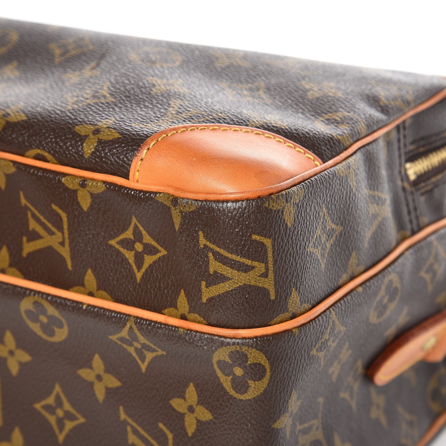 Monogram Nil 35