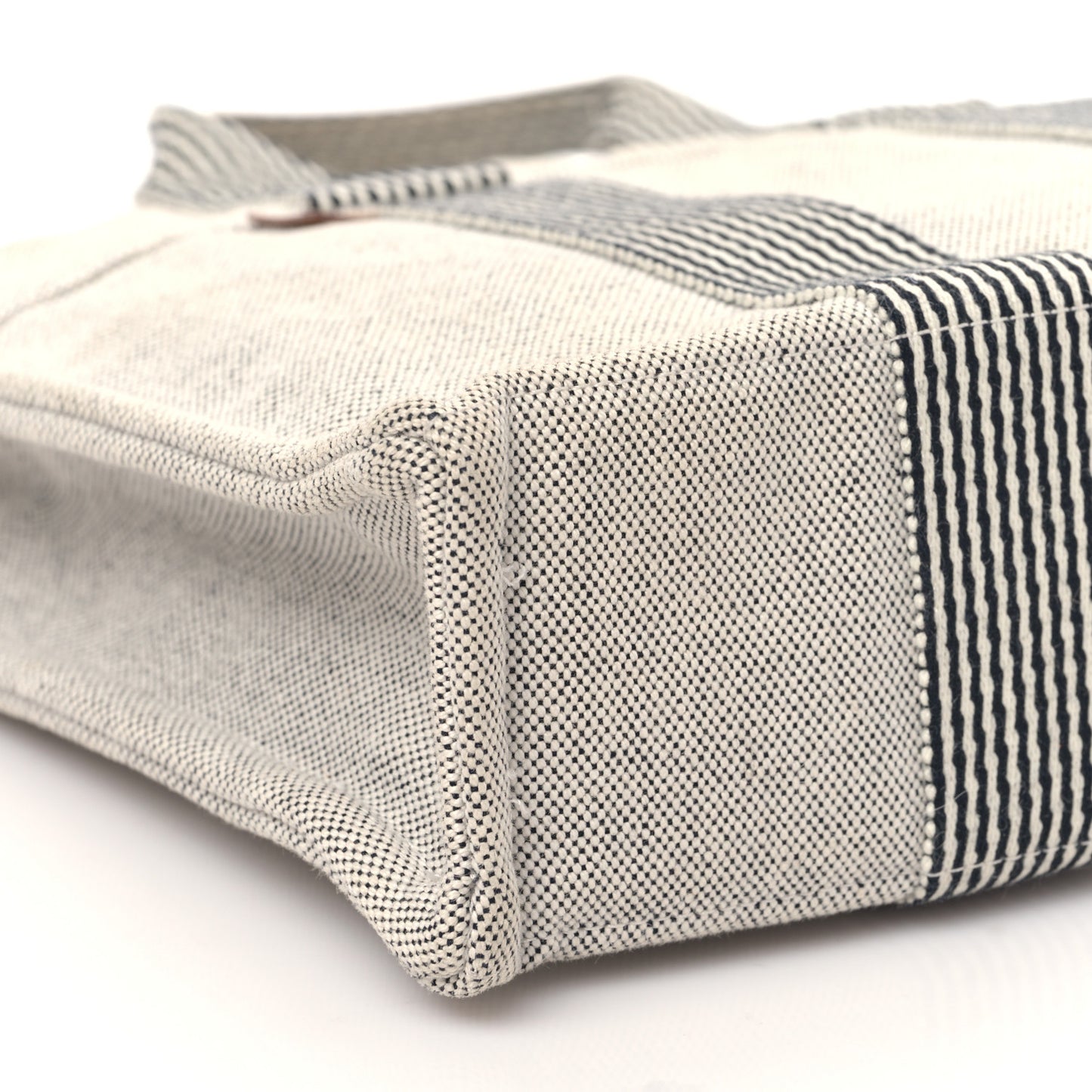 Canvas Herline PM Tote Light Grey