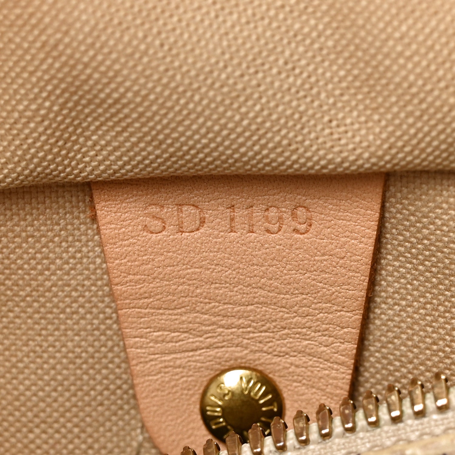 Louis Vuitton Damier Azur Speedy Bandouliere 30 7 of 10