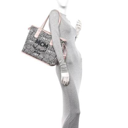 MCM Visetos Medium Liz Reversible Shopper Tote Powder Pink 2 of 17