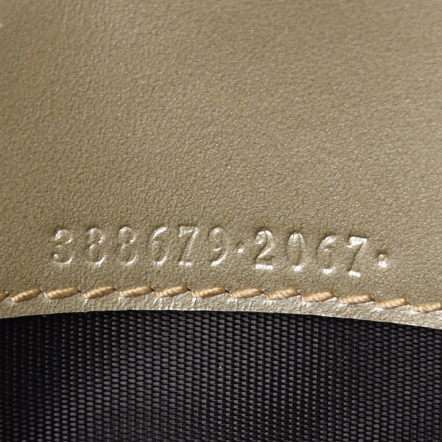 Metallic Guccissima Signature Bowy Continental Wallet Golden Beige