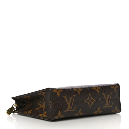 Louis Vuitton Monogram Toiletry Pouch 15 4 of 9