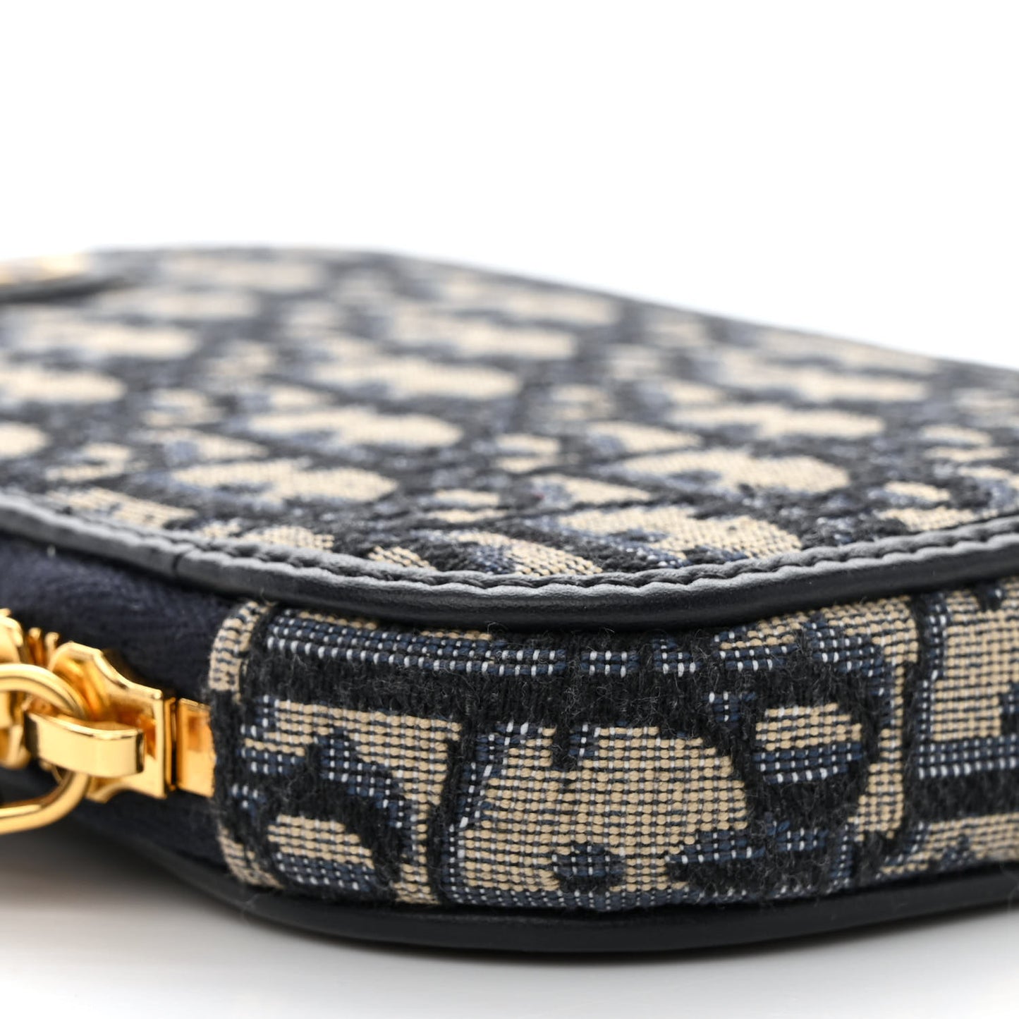Oblique 30 Montaigne Phone Holder Blue
