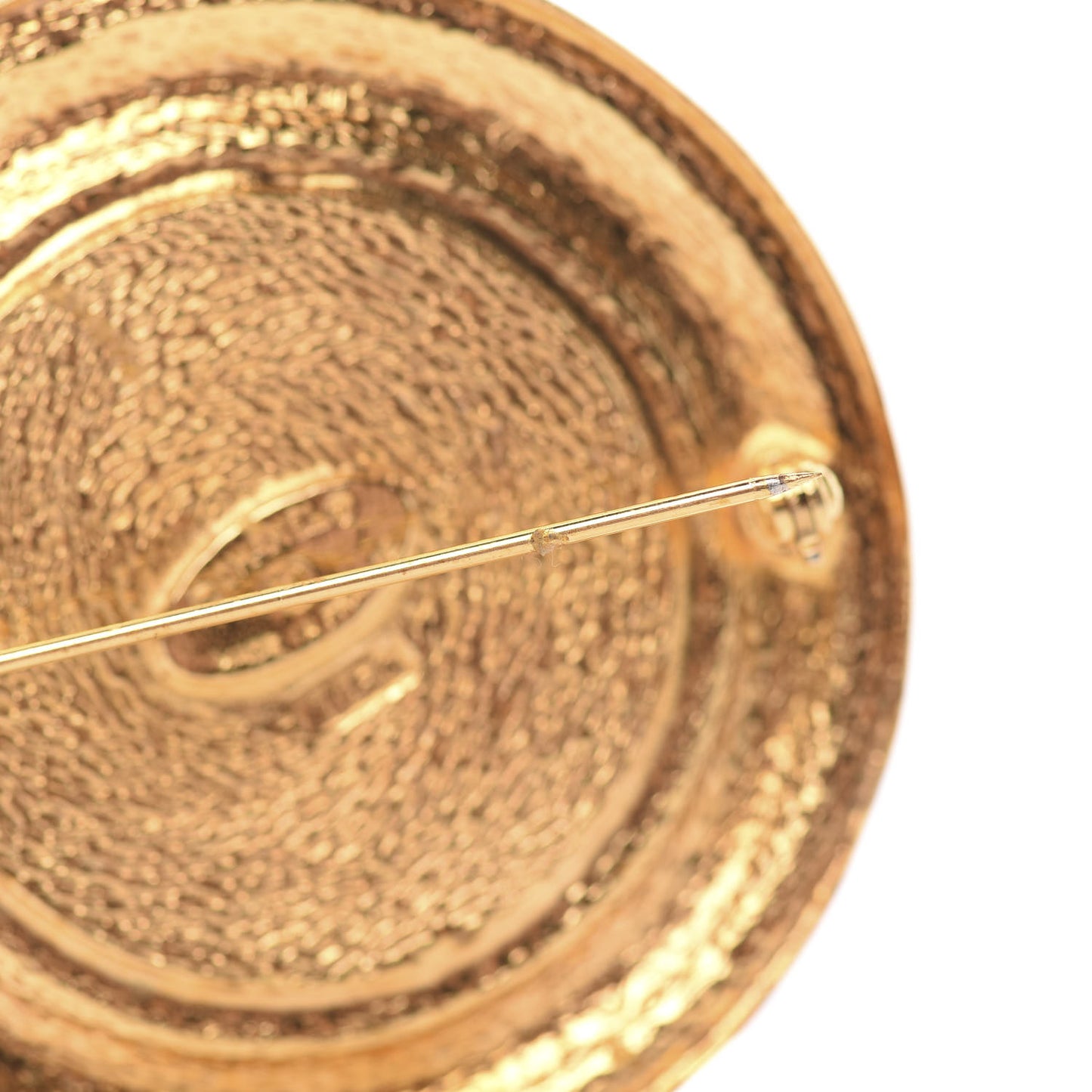 31 Rue Cambon Medallion Brooch Gold