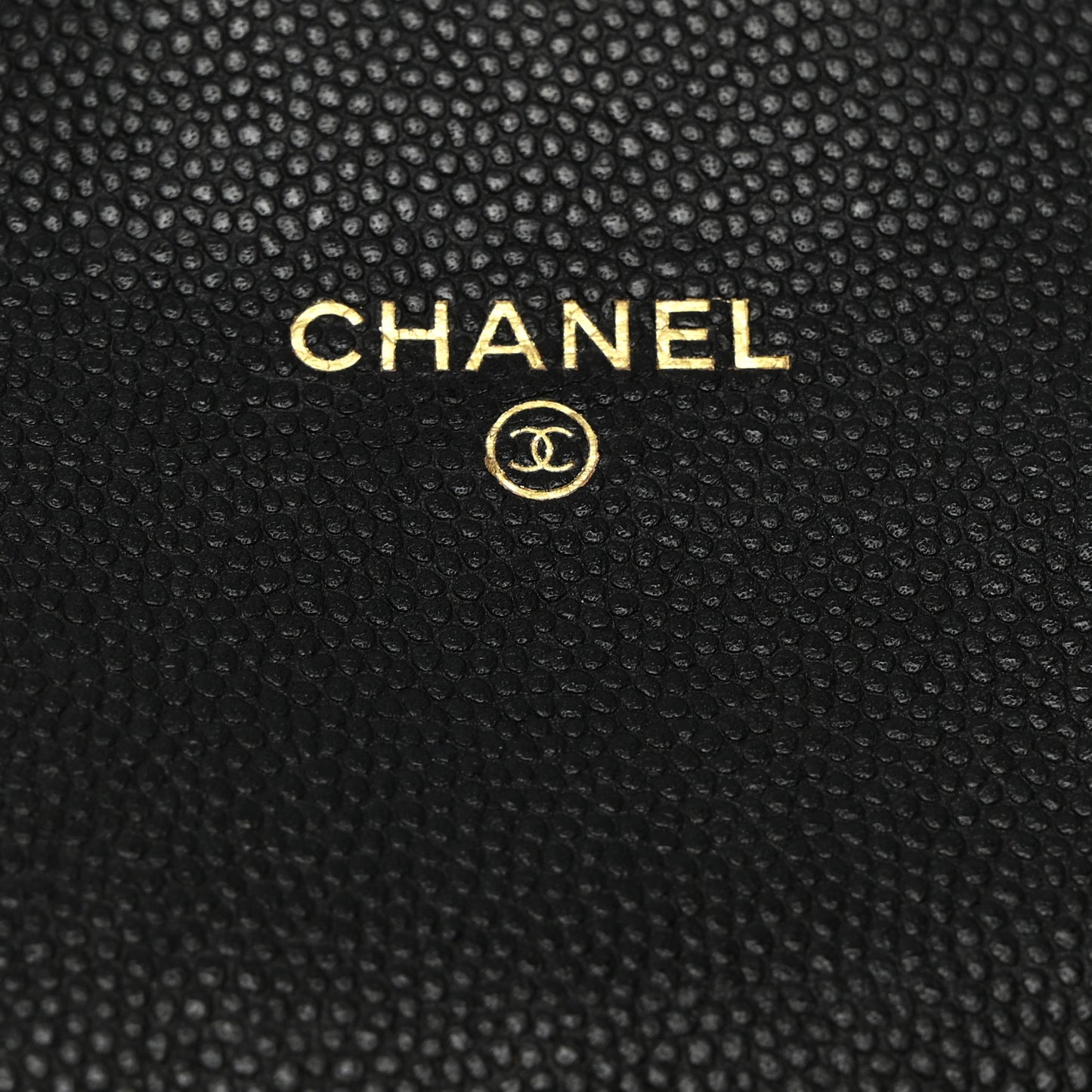 Caviar Quilted Medium Gusset Flap Wallet Black