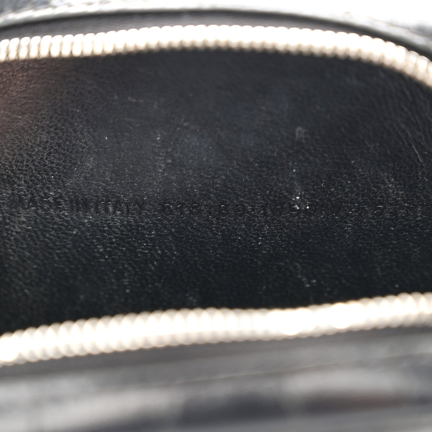 Shiny Calfskin Logo Crocodile Embossed Cash Phone Holder Bag Black White