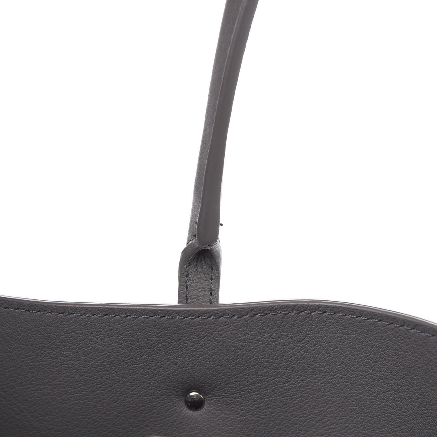 Veau Papier B4 Zip Around Tote Gris Acier