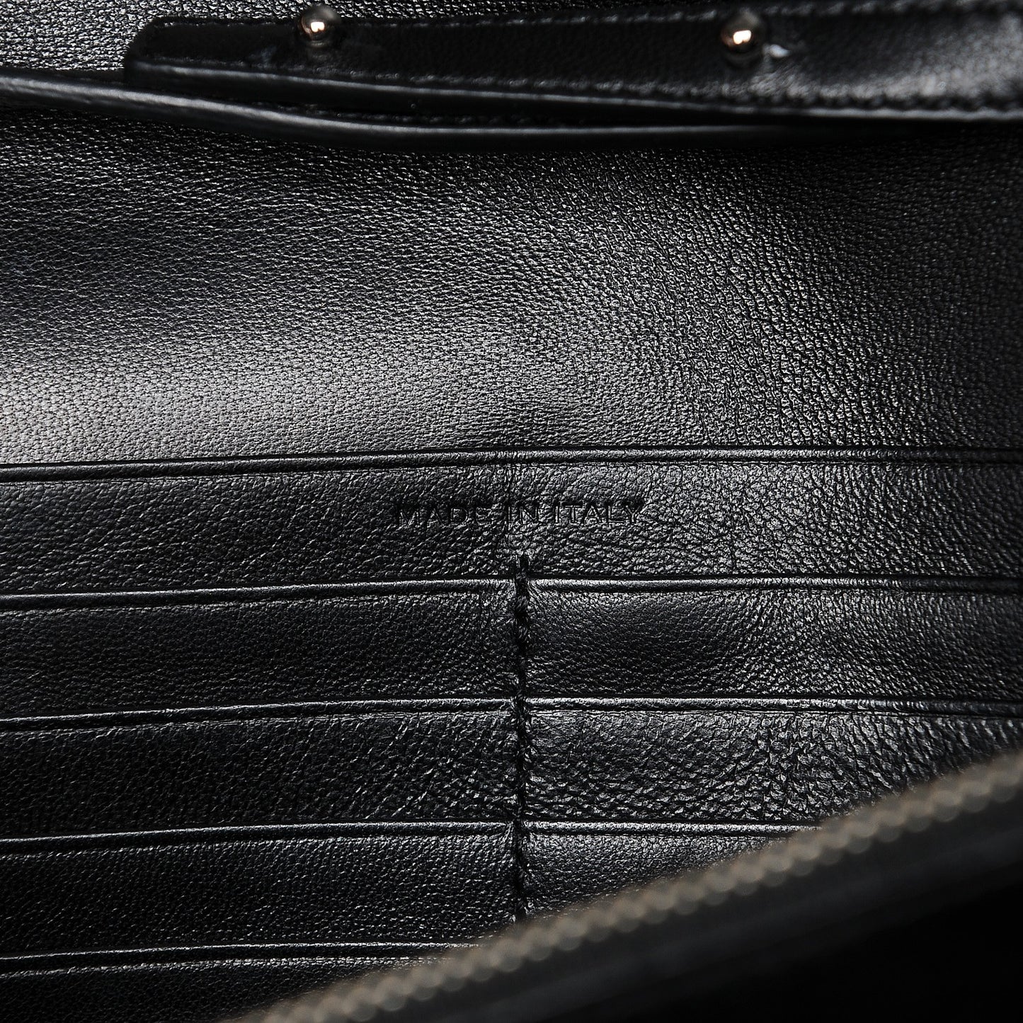 Lambskin Crocodile Embossed Classic Paris Chain Wallet Black