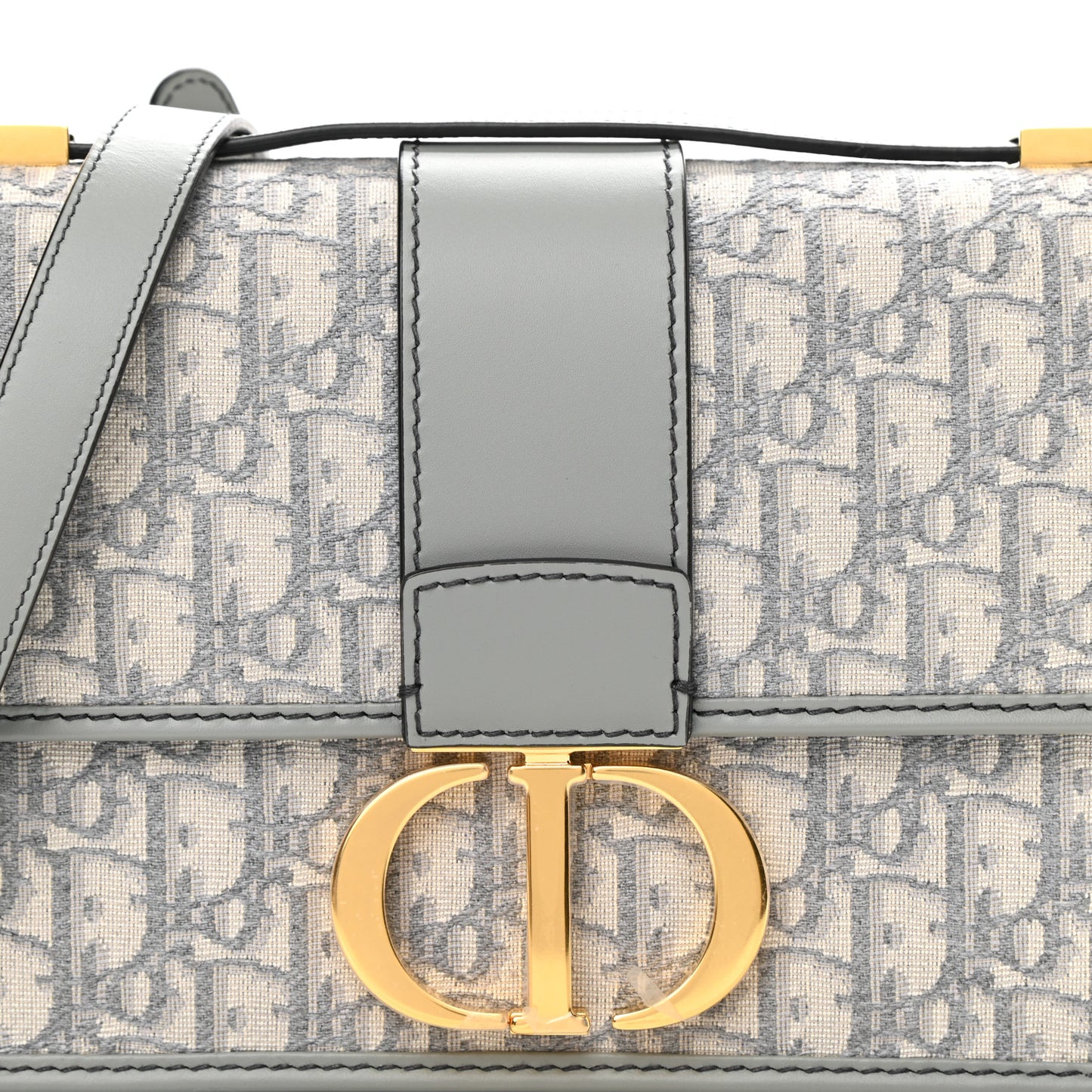 Oblique 30 Montaigne Flap Bag Grey