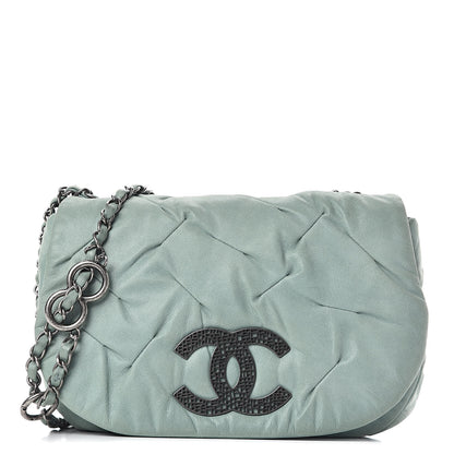 Chanel Iridescent Calfskin Glint Flap Green 1 of 14