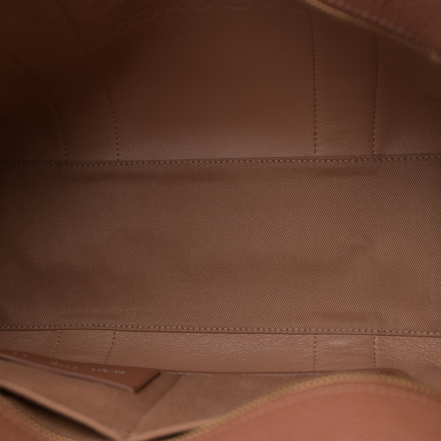 Marc Jacobs Grained Calfskin Large The Tote Bag Argan Oil 5 of 11