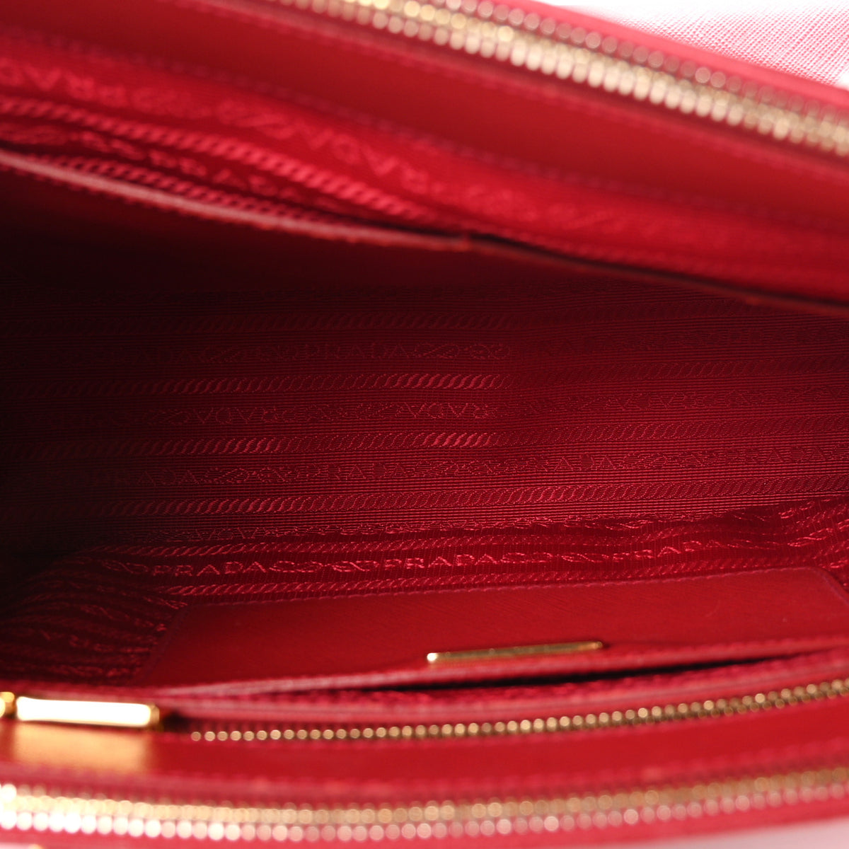 Saffiano Lux Medium Galleria Double Zip Tote Fuoco