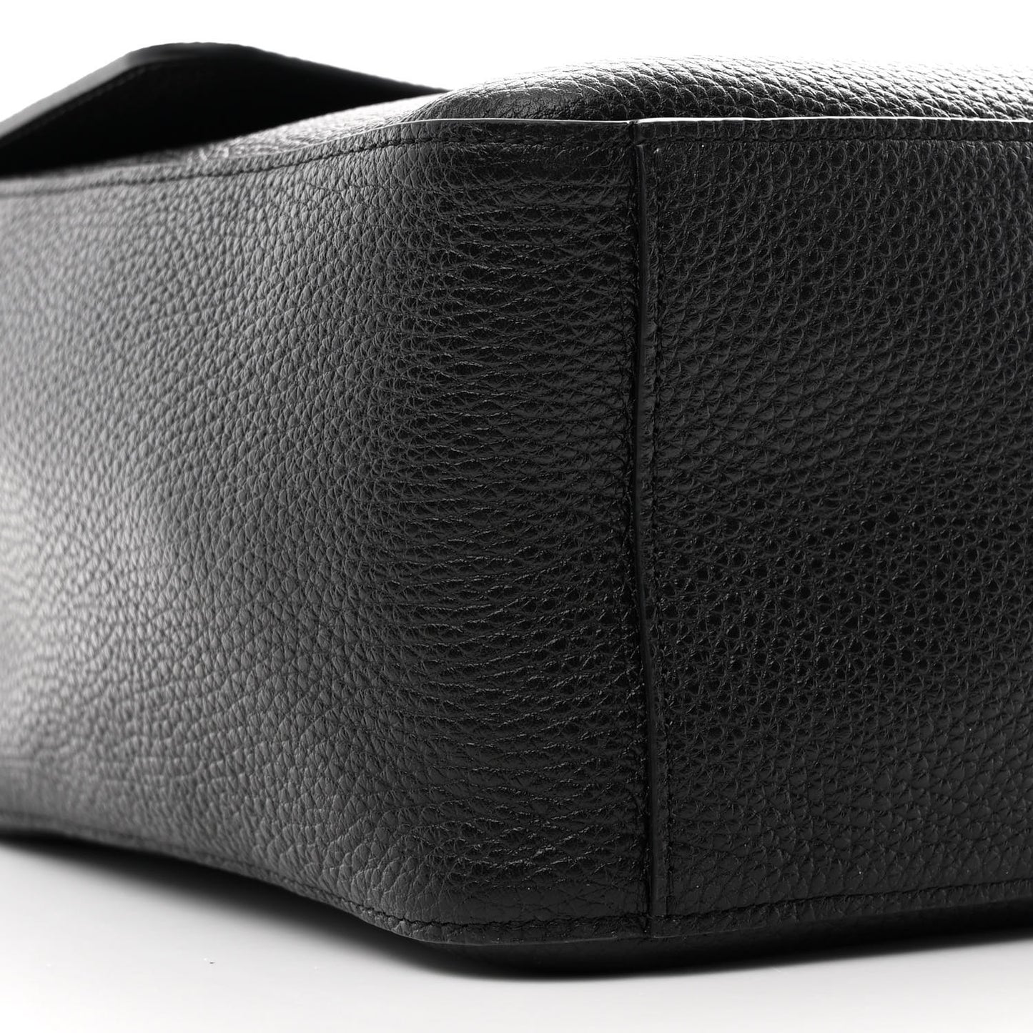 Grained Calfskin Souplissimo Maxi Flap Black
