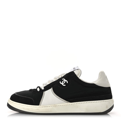 Chanel Suede Fabric Calfskin Womens CC Sneakers 41 Black White 1 of 13