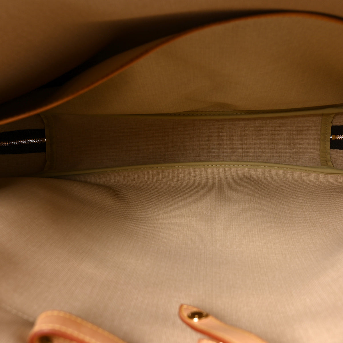Louis Vuitton Monogram Alize 1 Compartment 4 of 9