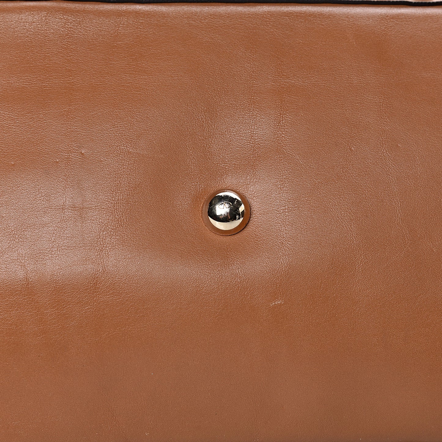 Vitello Large Rockstud Tote Beige