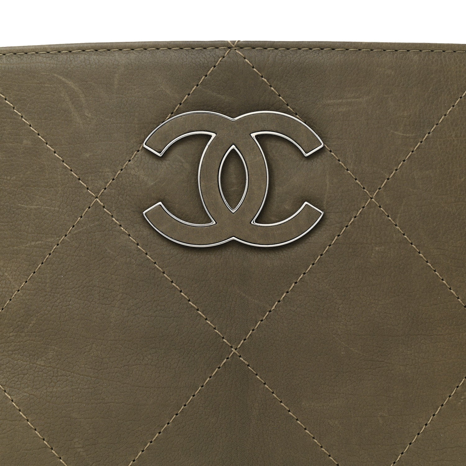 Chanel Washed Calfskin Diamond Stitch Large Hamptons Shopping Tote Green 10 of 17