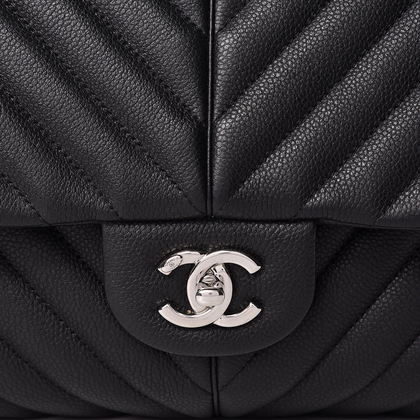 Caviar Chevron Quilted Large Puffy CC Flap Black