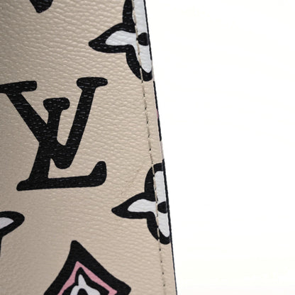 Louis Vuitton Monogram Giant Wild At Heart Onthego GM Black 13 of 17
