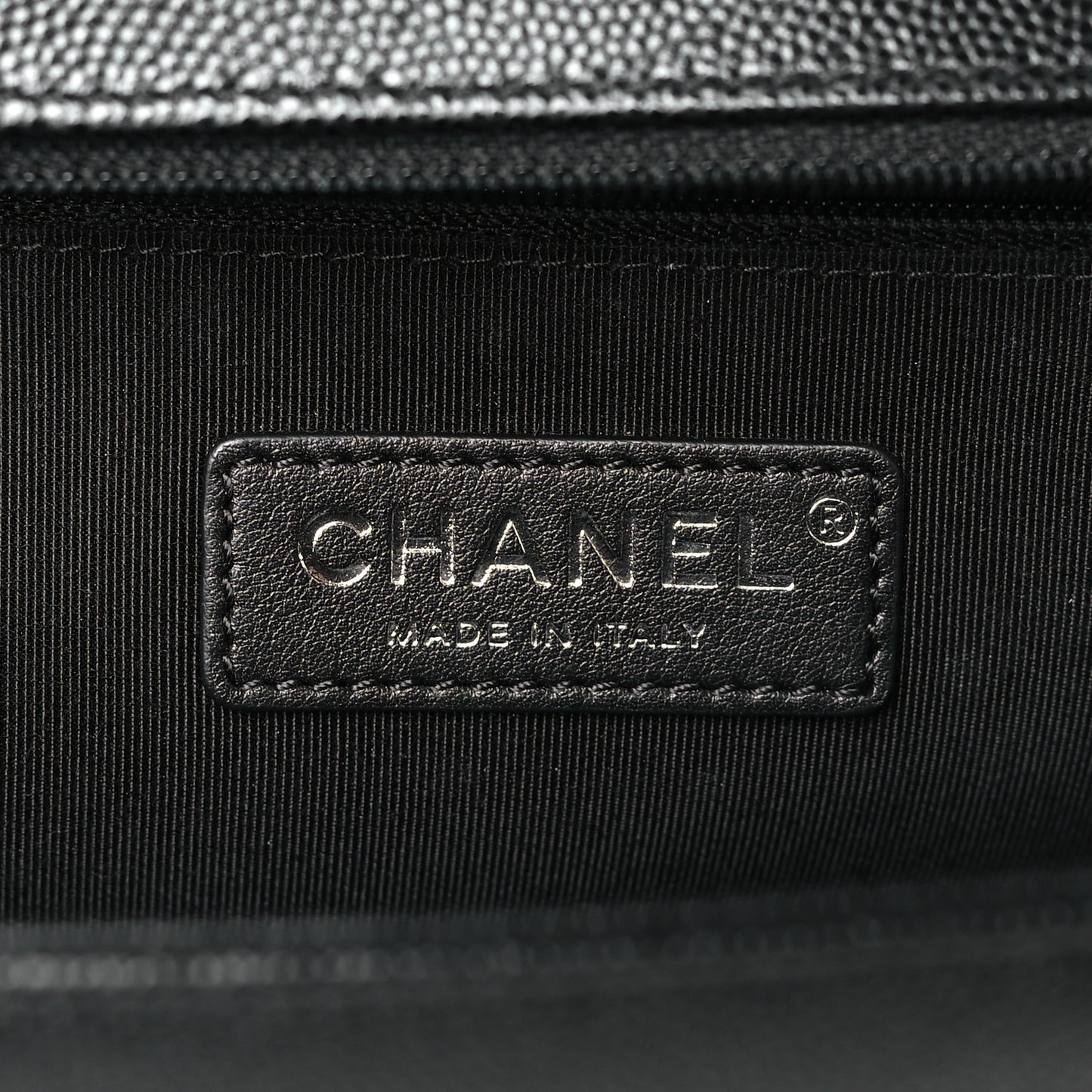Caviar Quilted Large Boy Flap Black