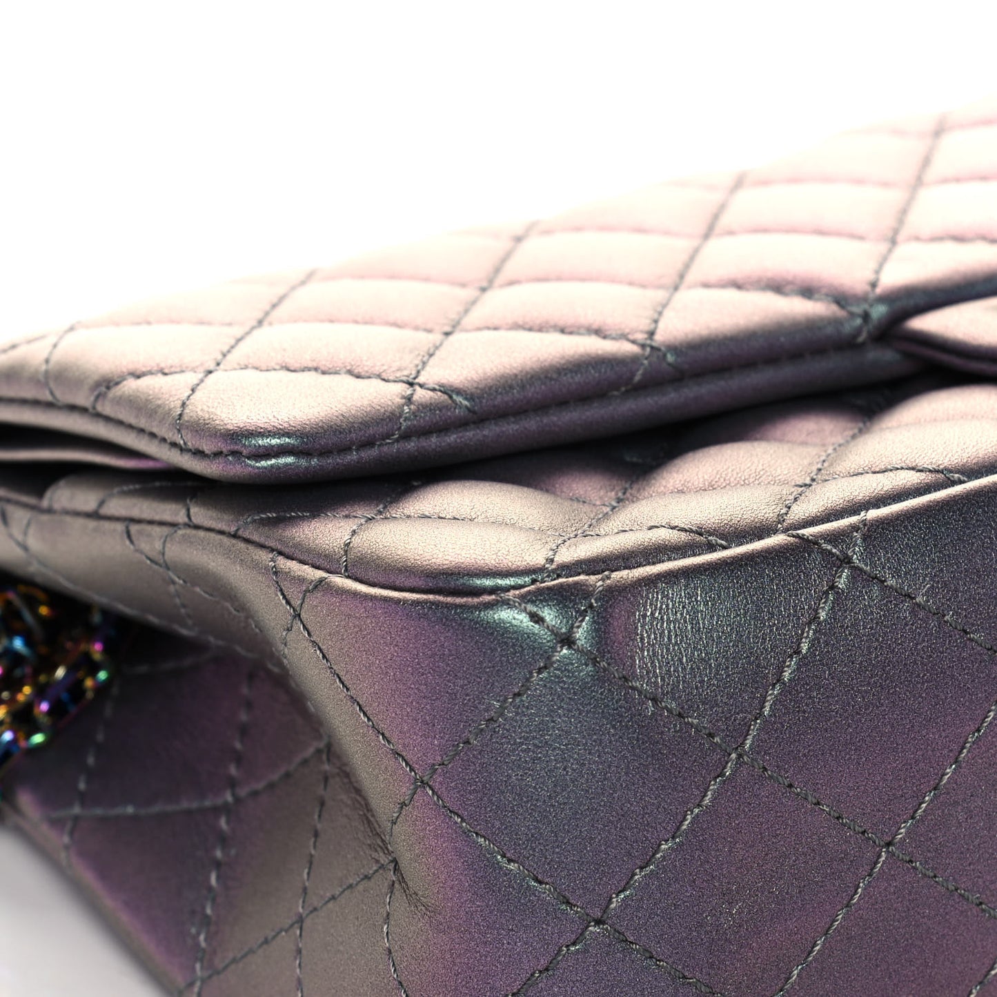 Iridescent Lambskin Quilted 2.55 Reissue 225 Flap Light Purple