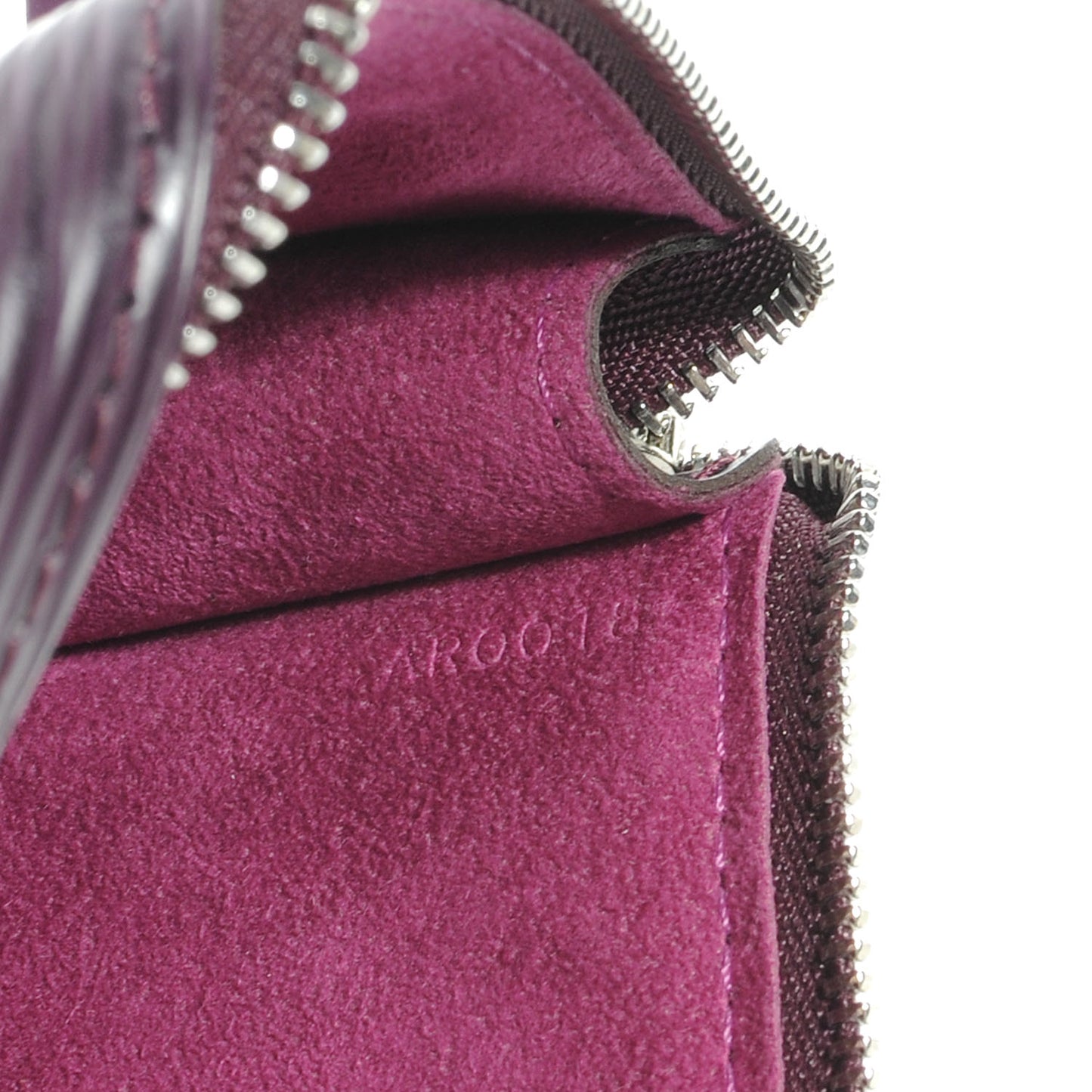Epi Pochette Accessories 24 Cassis Purple