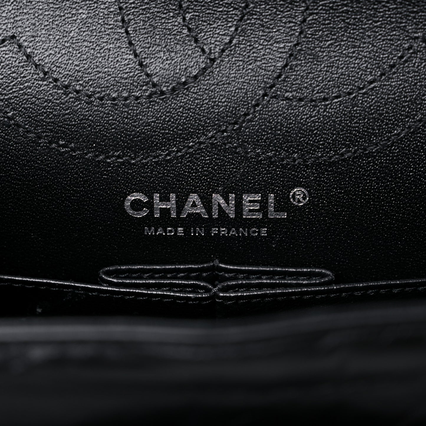 Aged Calfskin Chevron Quilted 2.55 Reissue 226 So Black