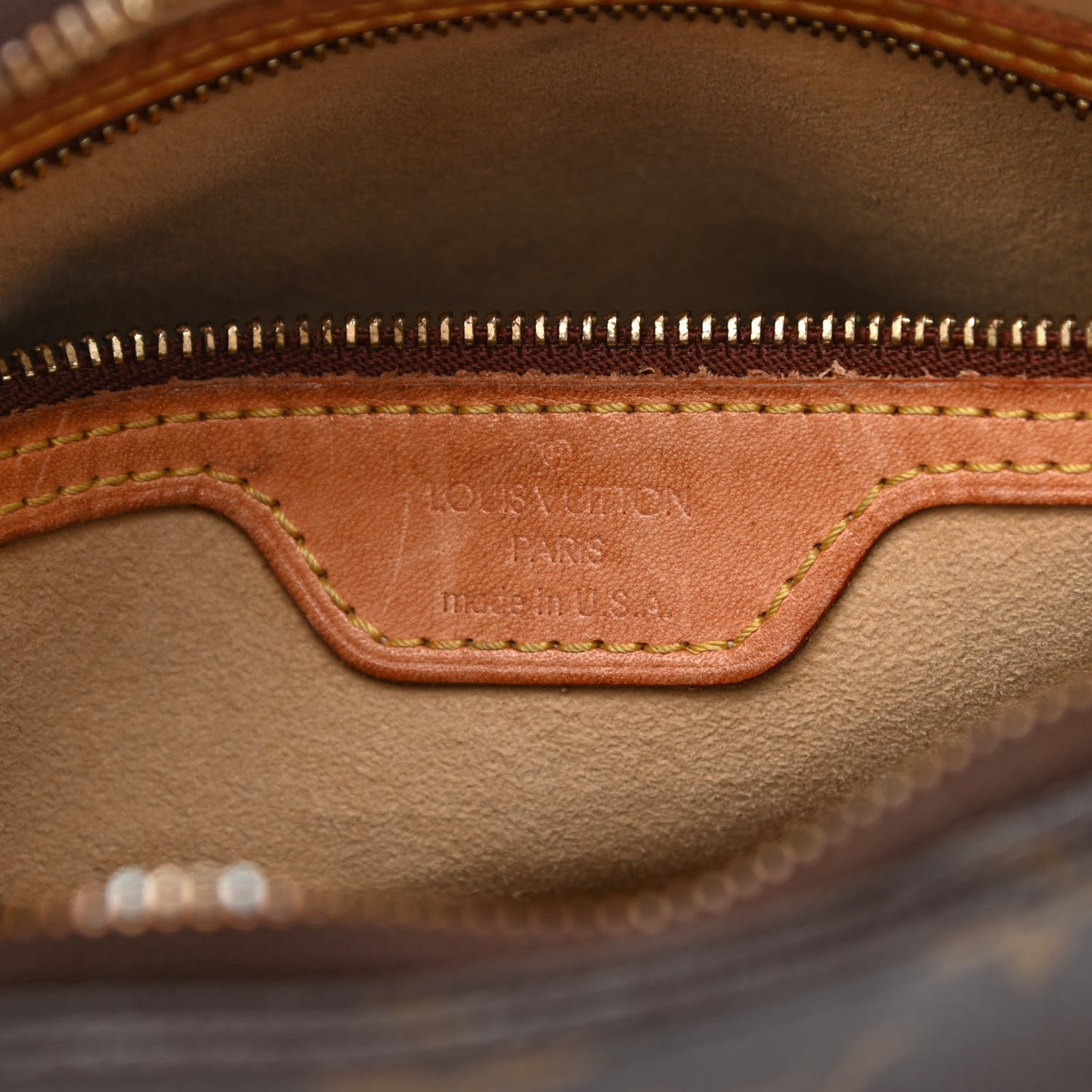 Monogram Looping MM