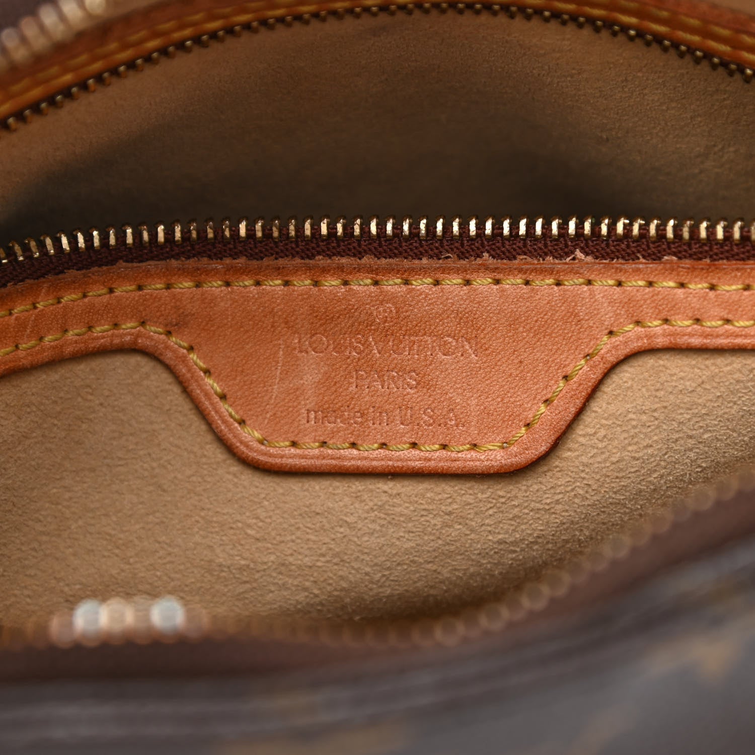 Louis Vuitton Monogram Looping MM 6 of 11