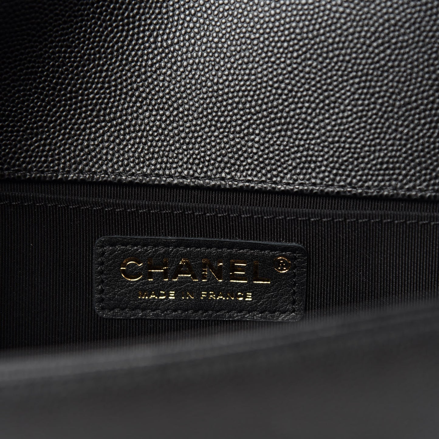 Caviar Quilted Medium Boy Flap Black