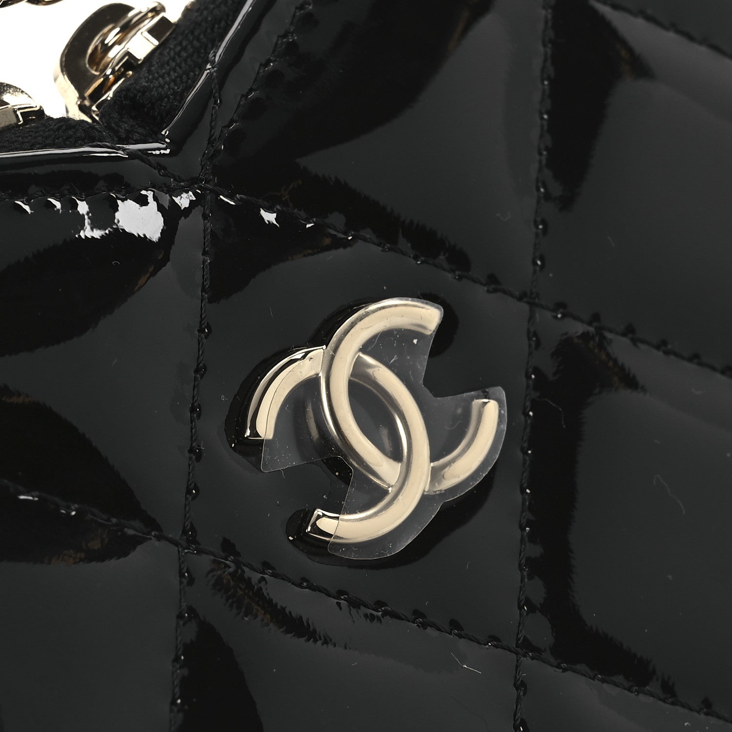 Chanel Patent Calfskin Resin Quilted CC Heart Clutch With Chain Black 21 of 21