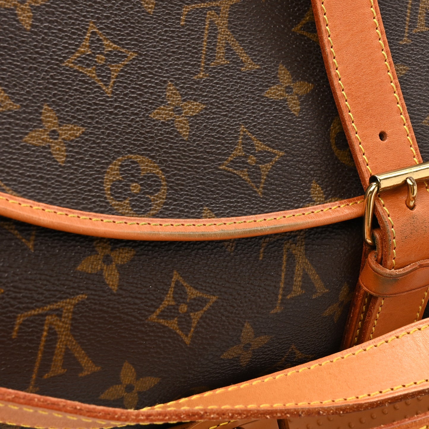 Monogram Saumur 35