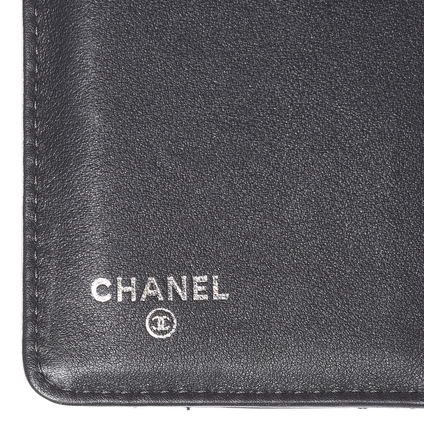 Striated Patent Quilted Zipped Pocket Wallet Dark Grey