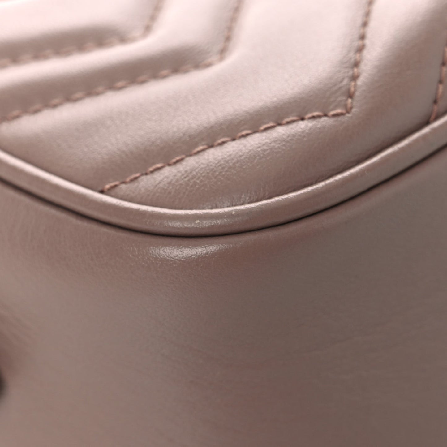 Calfskin Matelasse Mini GG Marmont Chain Shoulder Bag Porcelain Rose