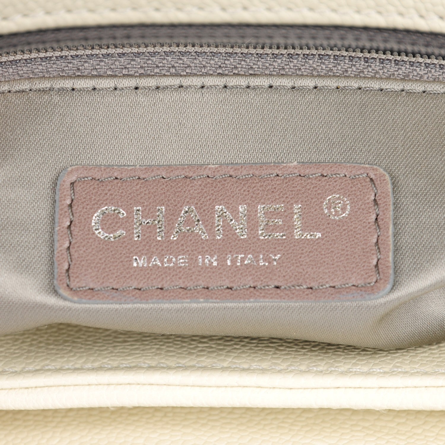 Chanel Caviar Pocket In The City Flap Ivory 6 of 11