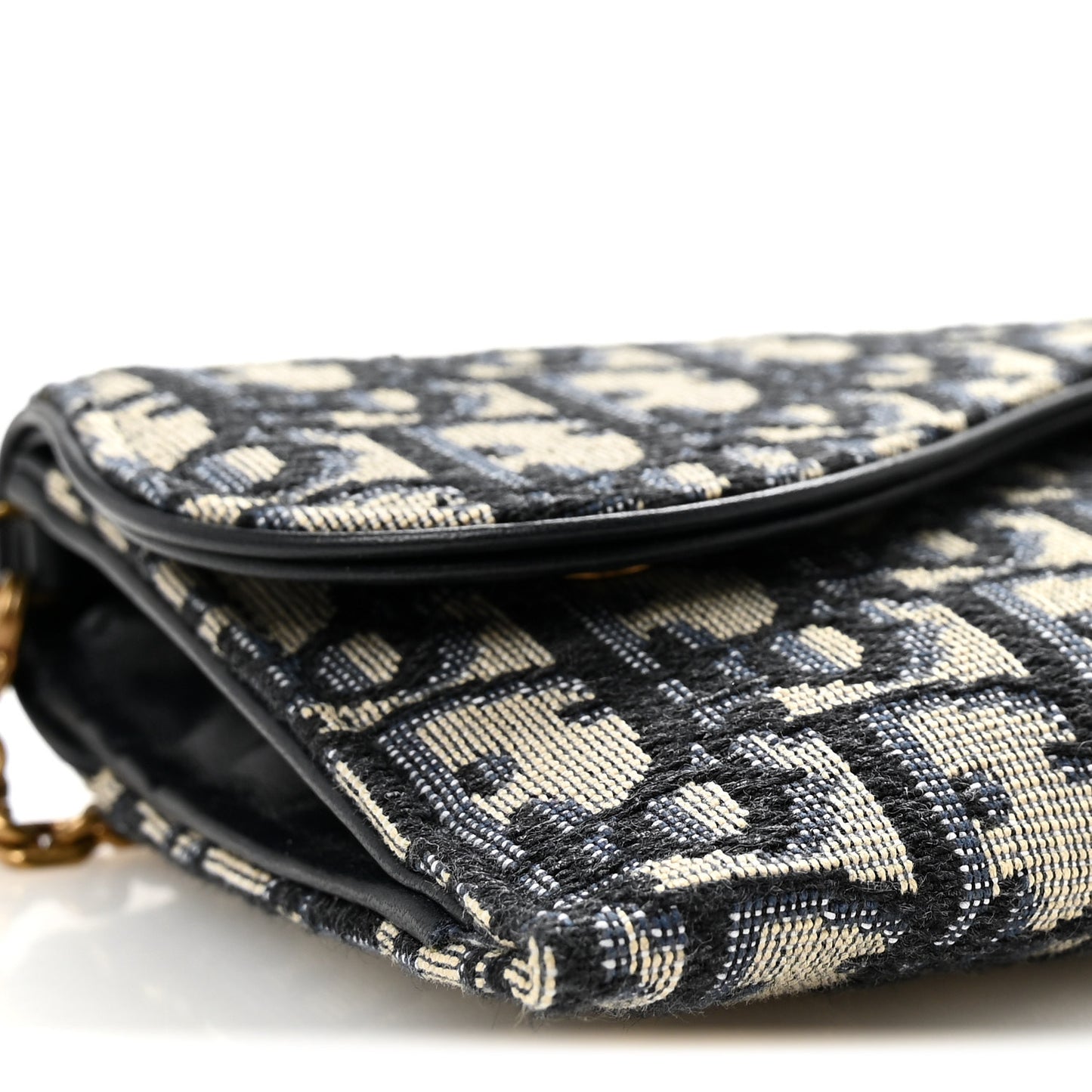 Oblique Saddle Chain Long Wallet Blue