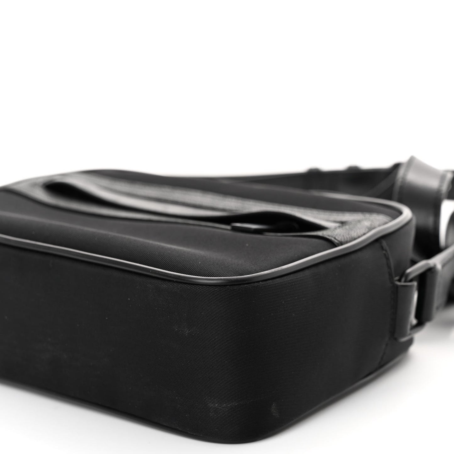 Lambskin Nylon Small Camp Camera Bag Black