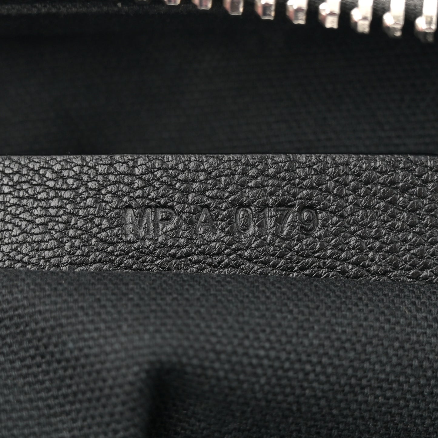 Sugar Goatskin Small Antigona Black