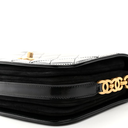 Chanel Shiny Calfskin Quilted Suede Goatskin Messenger Black 10 of 11