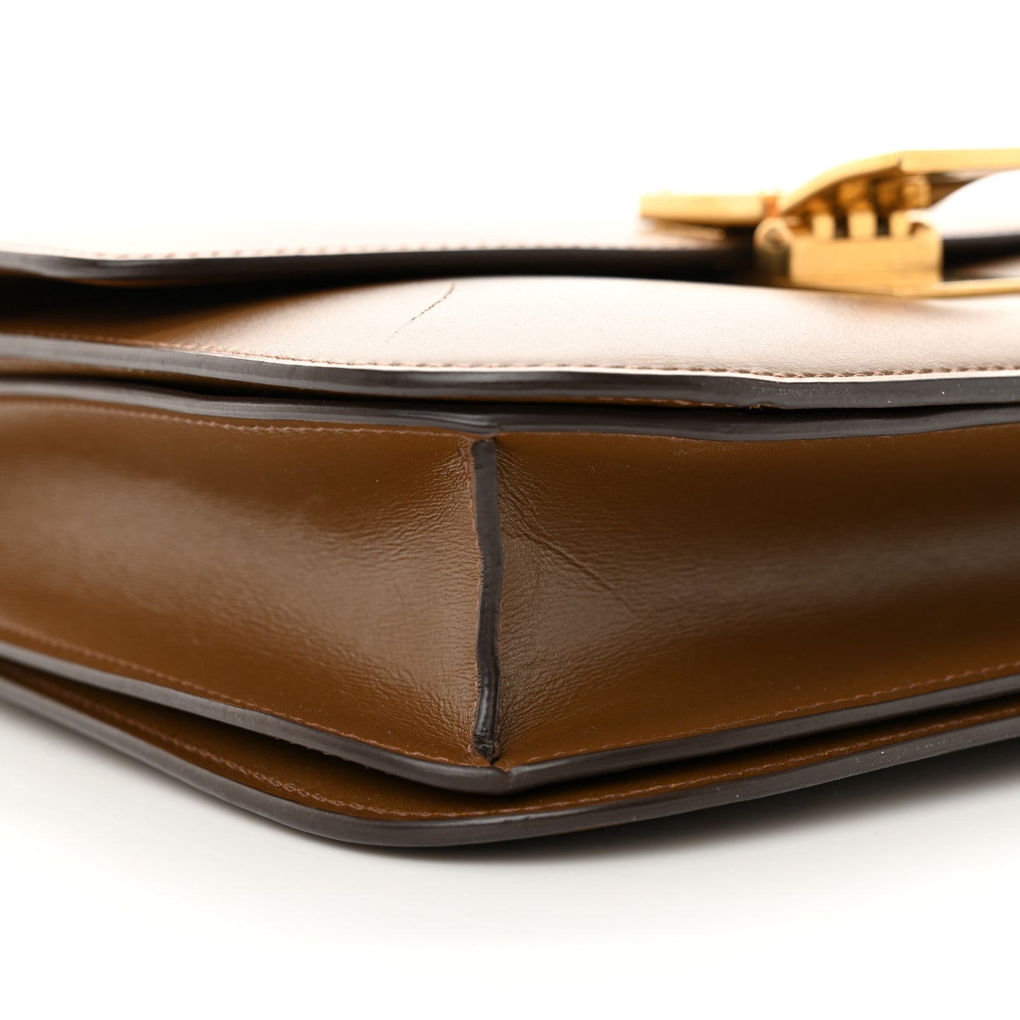 Box Calfskin Medium Classic Box Flap Bag Camel